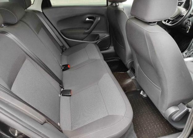 Volkswagen Polo V Рестайлинг с пробегом 2015 года, цена 915 000 рублей, 177115 км, седан, Автокод Объявления