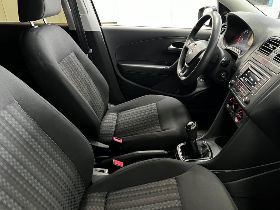 Volkswagen Polo V Рестайлинг Казань  - изображение 13