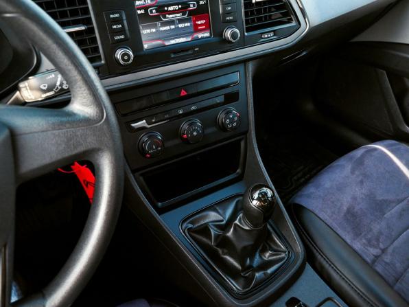 SEAT Leon III с пробегом 2013 года, цена 865 000 рублей, 216000 км, хэтчбек, Автокод Объявления