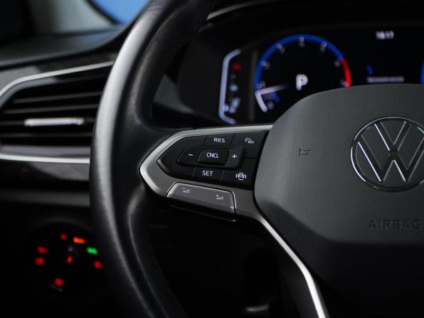 Volkswagen Polo VI с пробегом 2021 года, цена 1 785 444 рубля, 77025 км, лифтбек, Автокод Объявления