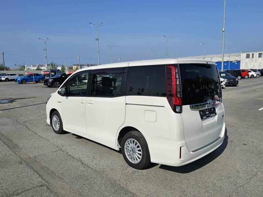 Toyota Noah III (R80) Тюмень  - изображение 5