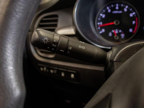 Kia Rio IV с пробегом 2019 года, цена 1 375 000 рублей, 60100 км, седан, Автокод Объявления