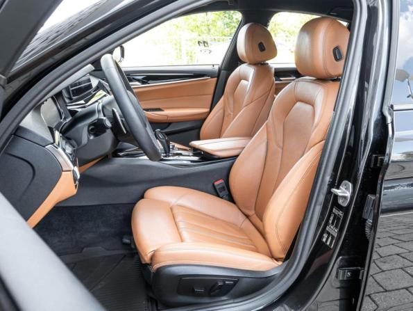 BMW 5 серии VII (G30/G31/G38) с пробегом 2017 года, цена 2 922 000 рублей, 210084 км, седан, Автокод Объявления