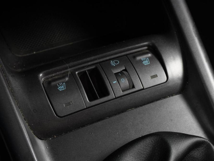 Hyundai Elantra III (XD2) Рестайлинг Ростов-на-Дону  - изображение 13