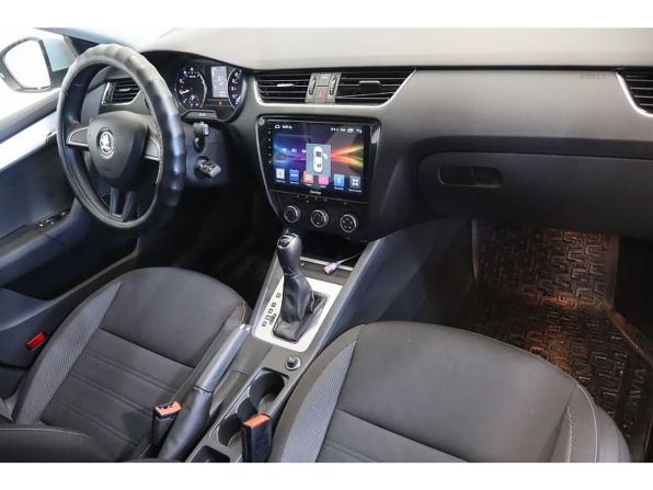 Skoda Octavia III (A7) Рестайлинг с пробегом 2017 года, цена 1 372 000 рублей, 196900 км, лифтбек, Автокод Объявления