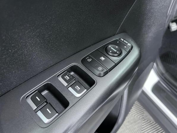 Kia Sportage IV Рестайлинг с пробегом 2019 года, цена 2 121 000 рублей, 108718 км, внедорожник, Автокод Объявления