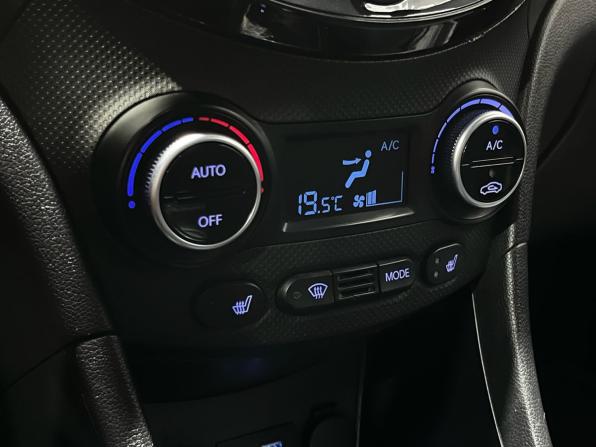 Hyundai Solaris I Рестайлинг с пробегом 2016 года, цена 870 000 рублей, 201396 км, седан, Автокод Объявления