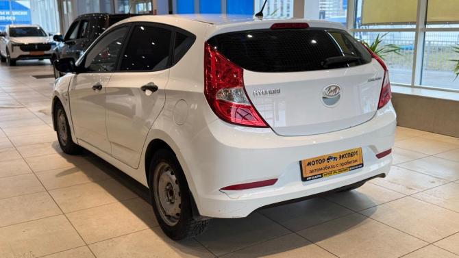 Hyundai Solaris I Рестайлинг с пробегом 2014 года, цена 860 000 рублей, 190380 км, хэтчбек, Автокод Объявления