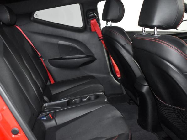 Hyundai Veloster II с пробегом 2018 года, цена 1 775 000 рублей, 97086 км, хэтчбек, Автокод Объявления