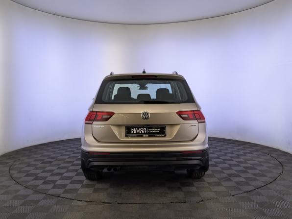 Volkswagen Tiguan II с пробегом 2020 года, цена 2 690 000 рублей, 69724 км, внедорожник, Автокод Объявления