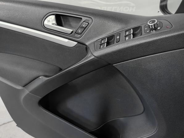 Volkswagen Tiguan I Рестайлинг с пробегом 2013 года, цена 1 599 000 рублей, 190168 км, внедорожник, Автокод Объявления