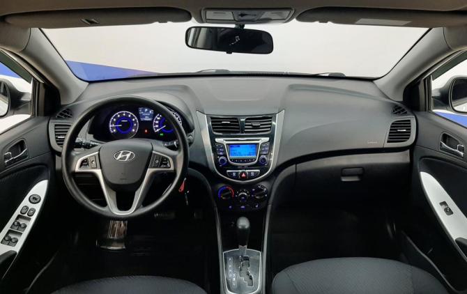 Hyundai Solaris I с пробегом 2013 года, цена 740 000 рублей, 192349 км, седан, Автокод Объявления