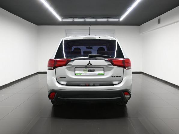 Mitsubishi Outlander III Рестайлинг 2 с пробегом 2015 года, цена 1 395 000 рублей, 249303 км, внедорожник, Автокод Объявления
