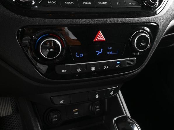 Hyundai Solaris II Рестайлинг с пробегом 2021 года, цена 1 717 000 рублей, 69132 км, седан, Автокод Объявления