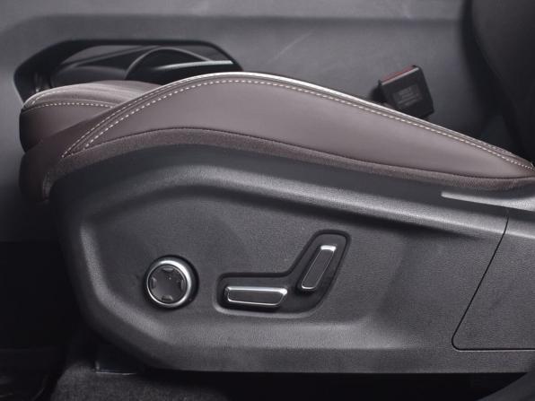 Geely Xingyue L I Рестайлинг 2 с пробегом 2026 года, цена 3 949 995 рублей, 19 км, внедорожник, Автокод Объявления