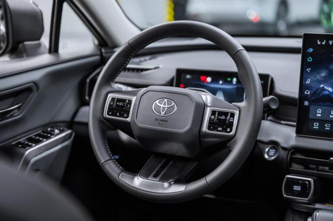 Новый Toyota RAV4 VI (XA60) 2026 года, цена 4 190 000 рублей, внедорожник, Автокод Объявления