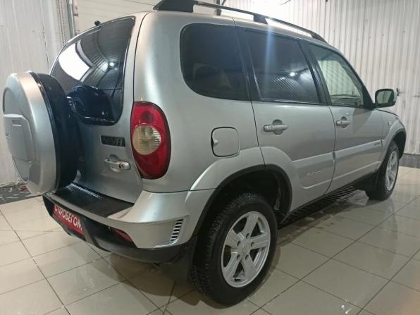 Chevrolet Niva I Рестайлинг с пробегом 2015 года, цена 640 000 рублей, 131000 км, внедорожник, Автокод Объявления
