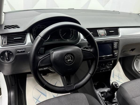 Skoda Rapid I Рестайлинг с пробегом 2018 года, цена 980 000 рублей, 160734 км, лифтбек, Автокод Объявления