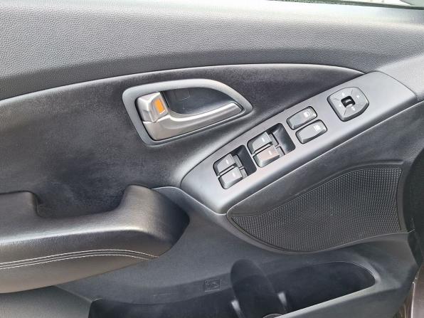 Hyundai ix35 I Рестайлинг с пробегом 2014 года, цена 873 000 рублей, 195000 км, внедорожник, Автокод Объявления