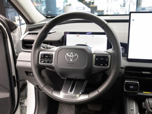 Toyota RAV4 VI (XA60) с пробегом 2026 года, цена 4 400 000 рублей, 1 км, внедорожник, Автокод Объявления
