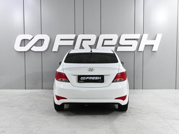Hyundai Solaris I Рестайлинг с пробегом 2015 года, цена 1 049 000 рублей, 190563 км, седан, Автокод Объявления