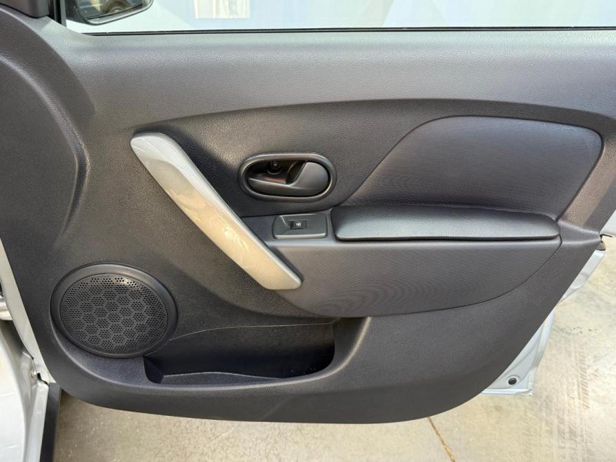 Renault Sandero II Рестайлинг Альметьевск  - изображение 13