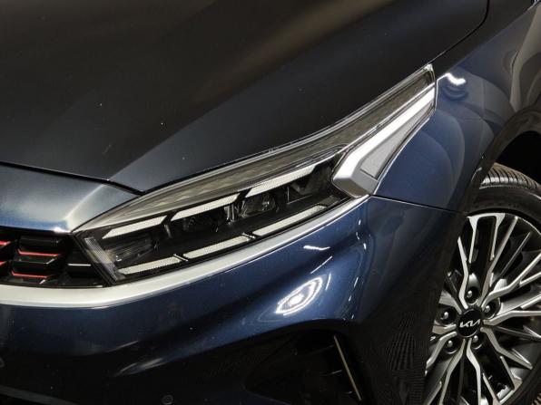Kia Cerato IV Рестайлинг с пробегом 2022 года, цена 2 425 000 рублей, 36045 км, седан, Автокод Объявления