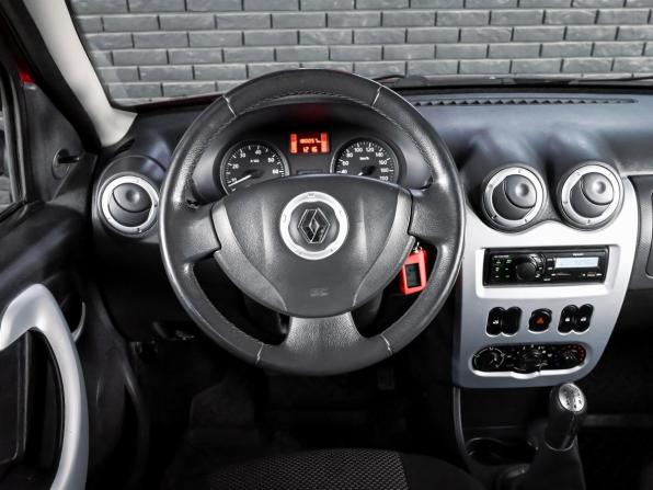 Renault Sandero I с пробегом 2014 года, цена 695 000 рублей, 180051 км, хэтчбек, Автокод Объявления