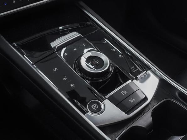 Kia Sportage V с пробегом 2023 года, цена 4 050 000 рублей, 38942 км, внедорожник, Автокод Объявления