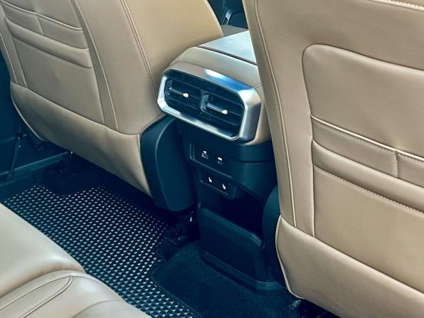 JETOUR T2 с пробегом 2024 года, цена 3 049 000 рублей, 29000 км, внедорожник, Автокод Объявления