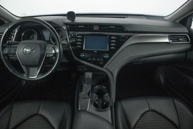 Toyota Camry VIII (XV70) Рестайлинг с пробегом 2020 года, цена 2 399 000 рублей, 219000 км, седан, Автокод Объявления