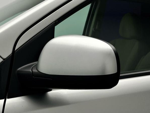 Nissan Note I с пробегом 2006 года, цена 429 000 рублей, 151272 км, хэтчбек, Автокод Объявления