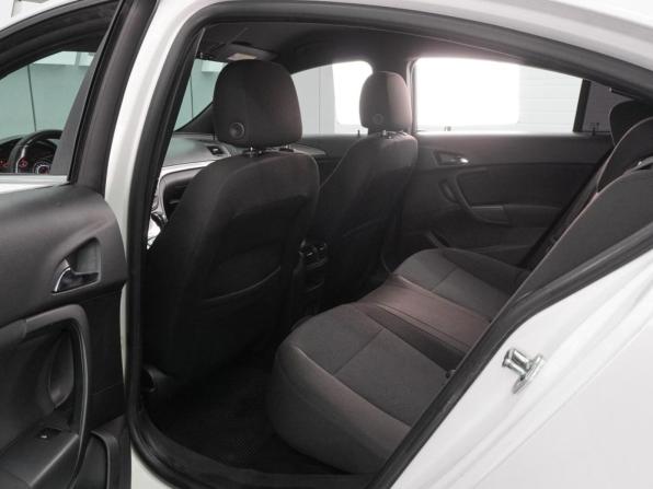 Opel Insignia I Рестайлинг с пробегом 2013 года, цена 1 139 000 рублей, 118028 км, седан, Автокод Объявления