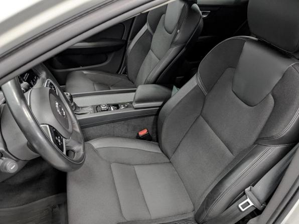 Volvo V60 Cross Country II с пробегом 2021 года, цена 4 165 000 рублей, 49003 км, универсал, Автокод Объявления