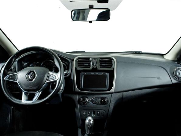 Renault Sandero II Рестайлинг с пробегом 2018 года, цена 1 048 000 рублей, 135454 км, хэтчбек, Автокод Объявления