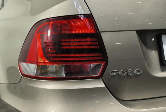 Volkswagen Polo V Рестайлинг с пробегом 2017 года, цена 1 299 000 рублей, 99536 км, седан, Автокод Объявления