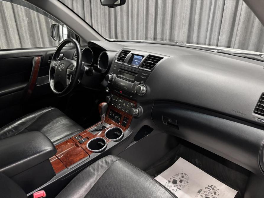 Toyota Highlander II (XU40) Рестайлинг Красноярск  - изображение 16
