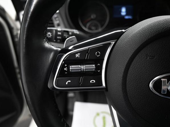 Kia Optima IV Рестайлинг с пробегом 2019 года, цена 2 045 000 рублей, 105017 км, седан, Автокод Объявления