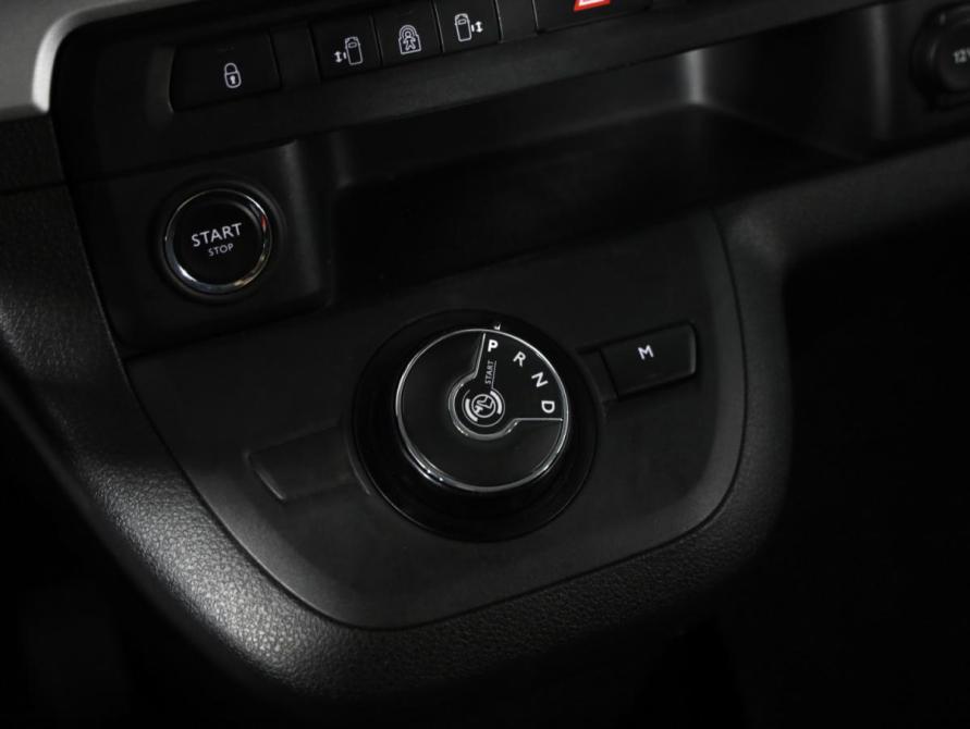 Opel Zafira Life I Санкт-Петербург  - изображение 16