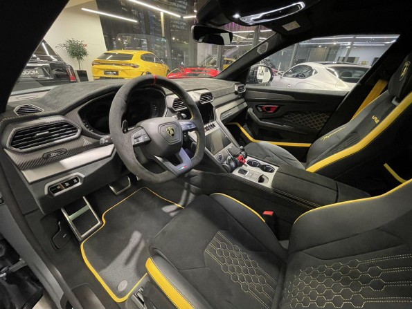 Lamborghini Urus I Рестайлинг с пробегом 2024 года, цена 49 890 000 рублей, 33 км, offers.body_type.unknown, Автокод Объявления