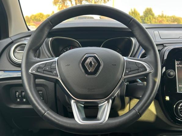 Renault Kaptur I Рестайлинг с пробегом 2020 года, цена 1 990 000 рублей, 27934 км, внедорожник, Автокод Объявления