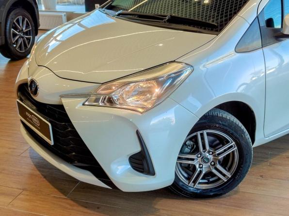Toyota Vitz III (XP130) Рестайлинг с пробегом 2019 года, цена 1 200 000 рублей, 41825 км, хэтчбек, Автокод Объявления