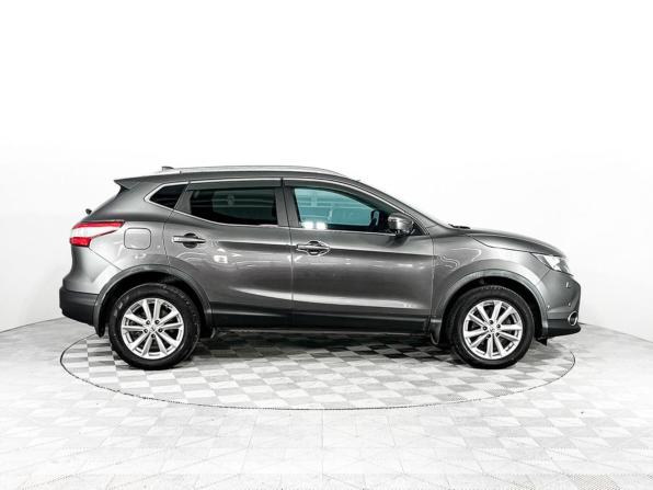 Nissan Qashqai II с пробегом 2017 года, цена 1 621 000 рублей, 132345 км, внедорожник, Автокод Объявления