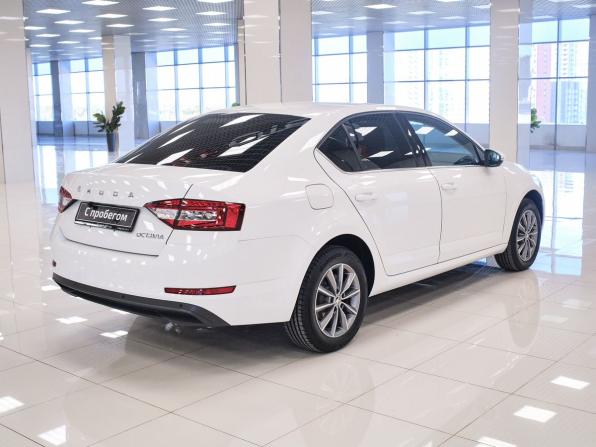Skoda Octavia III (A7) Рестайлинг с пробегом 2023 года, цена 2 033 000 рублей, 105300 км, лифтбек, Автокод Объявления