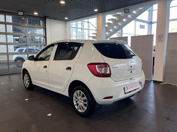 Renault Sandero II Рестайлинг с пробегом 2019 года, цена 1 070 000 рублей, 72095 км, хэтчбек, Автокод Объявления