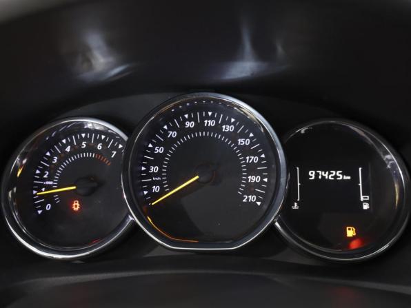 Renault Sandero II Рестайлинг с пробегом 2020 года, цена 1 139 000 рублей, 97425 км, хэтчбек, Автокод Объявления