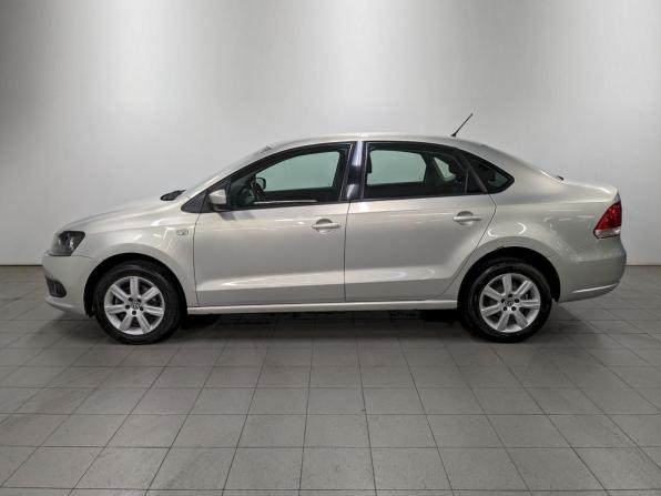 Volkswagen Polo V с пробегом 2014 года, цена 950 000 рублей, 93000 км, седан, Автокод Объявления