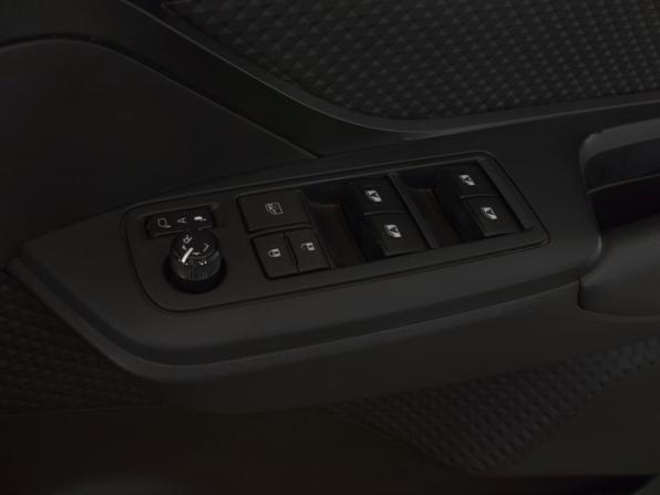 Toyota C-HR I с пробегом 2018 года, цена 2 189 995 рублей, 29134 км, внедорожник, Автокод Объявления