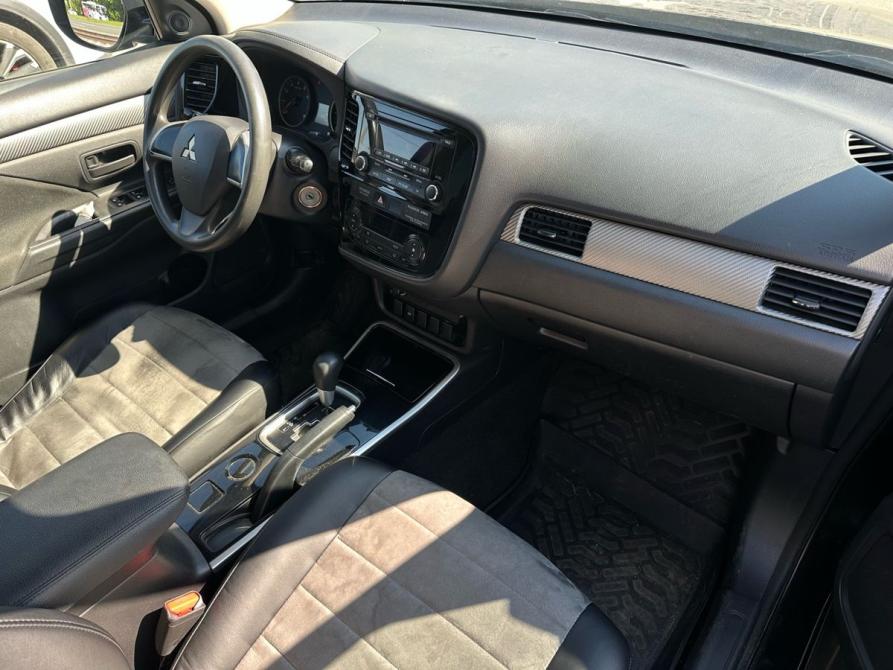 Mitsubishi Outlander III Рестайлинг 3 Санкт-Петербург  - изображение 8