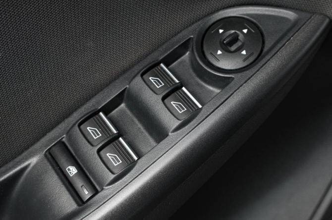 Ford Focus III Рестайлинг с пробегом 2018 года, цена 1 369 000 рублей, 154000 км, хэтчбек, Автокод Объявления